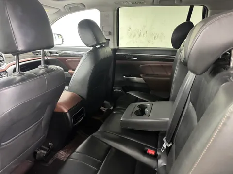 Gac GS8