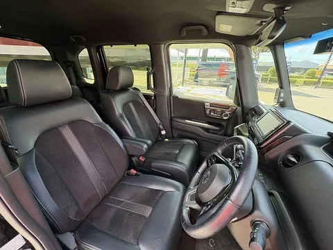 Honda N-BOX Custom