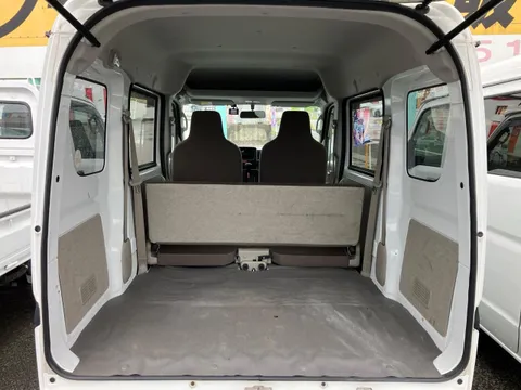 Nissan Clipper