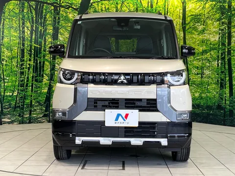 Mitsubishi Delica Mini