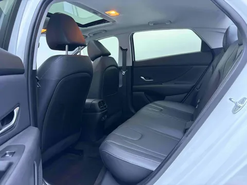 Hyundai Elantra (Avante)