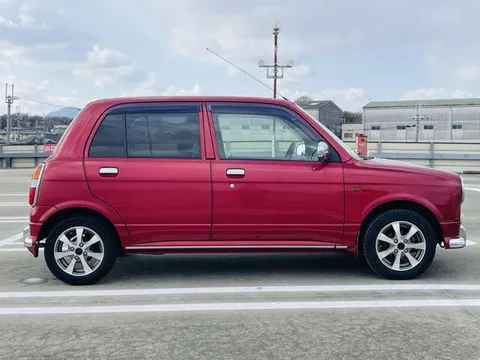 Daihatsu Mira Gino