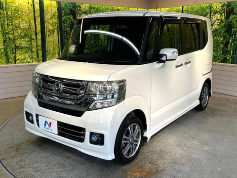 Honda N-BOX Custom