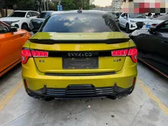 Lynk & Co 03