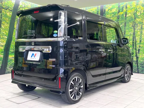 Suzuki Spacia Custom
