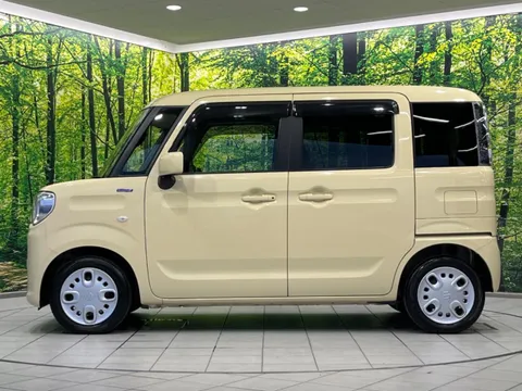 Suzuki Spacia