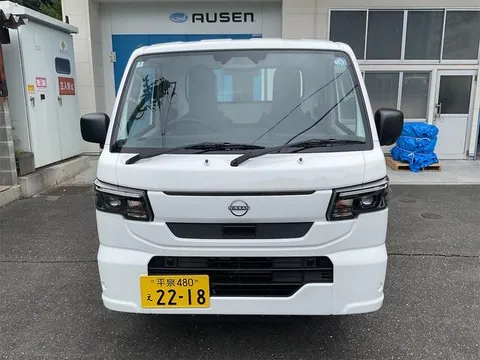 Nissan Clipper Truck