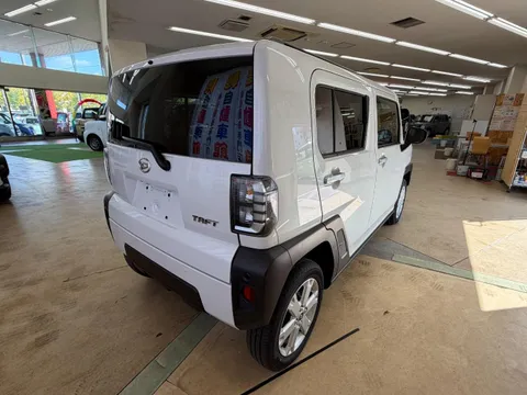 Daihatsu Taft