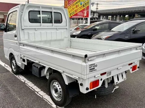 Nissan Clipper Truck