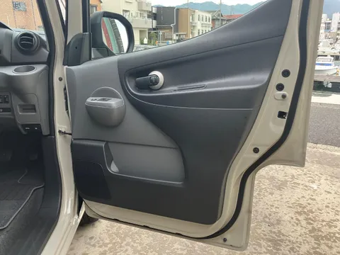 Nissan Vanette