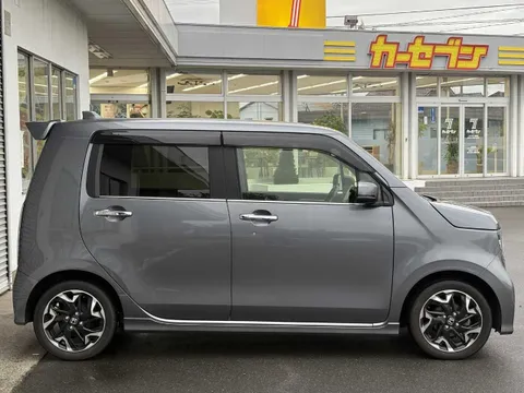 Honda N-WGN Custom