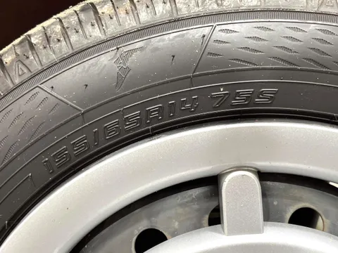 Daihatsu Mira Tocot