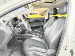 Roewe i5