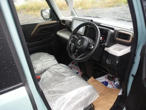 Suzuki Spacia