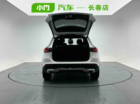 Mercedes-Benz Mercedes-Benz GLA