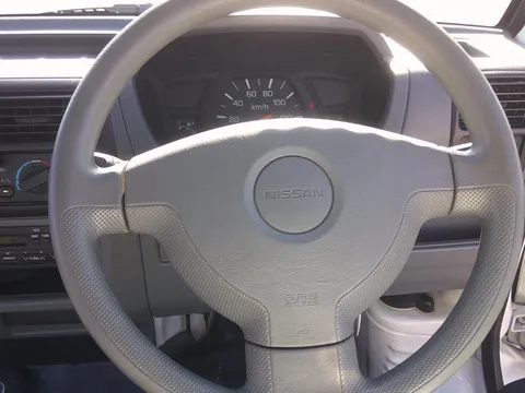 Nissan Clipper Truck