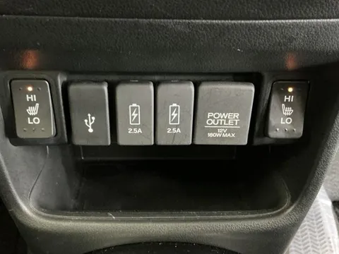 Honda N-BOX Slash