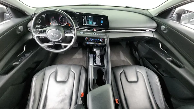 Hyundai Elantra (Avante)