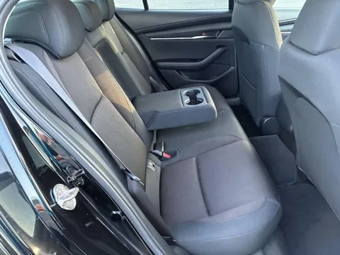 Mazda MAZDA3 Sedan
