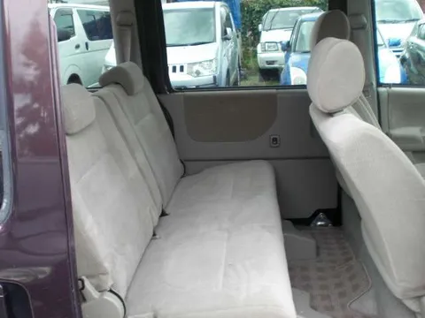 Daihatsu Atrai Wagon