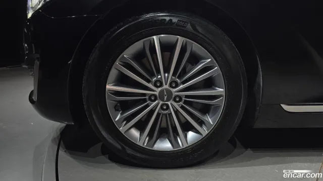 Genesis G90 (EQ900)