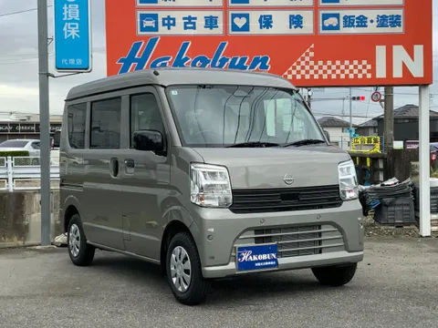 Nissan Clipper Van