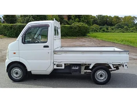 Mazda Scrum Truck