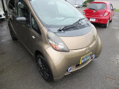 Mitsubishi I