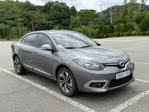 Renault SM3