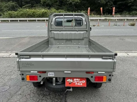 Nissan Clipper Truck