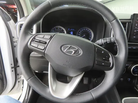 Hyundai Venue