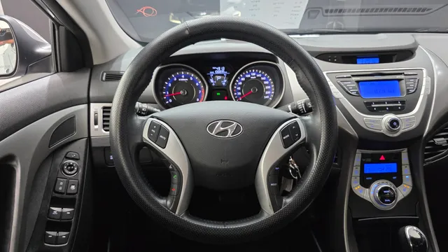 Hyundai Elantra (Avante)