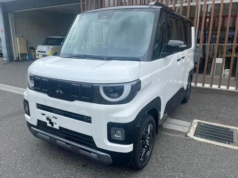 Mitsubishi Delica Mini