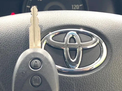 Toyota Pixis Van