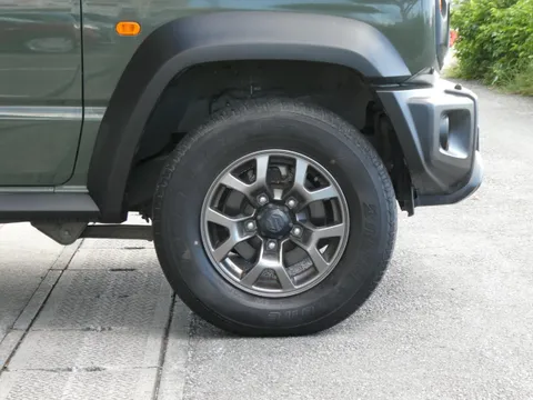 Suzuki Jimny Sierra