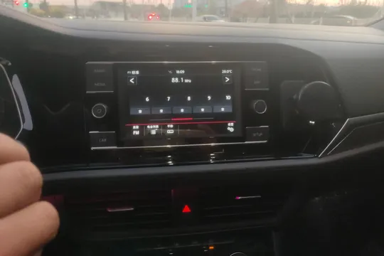 Volkswagen Sagitar