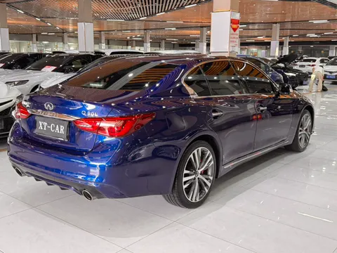 Infiniti Q50L