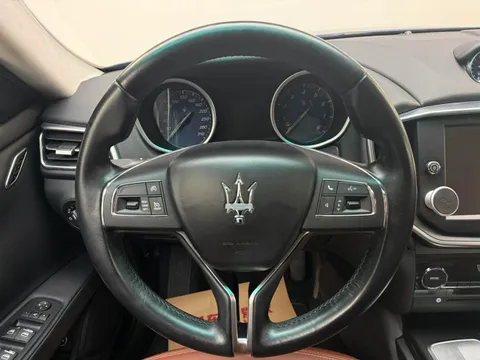 Maserati Ghibli
