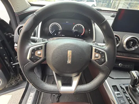 Wey VV5