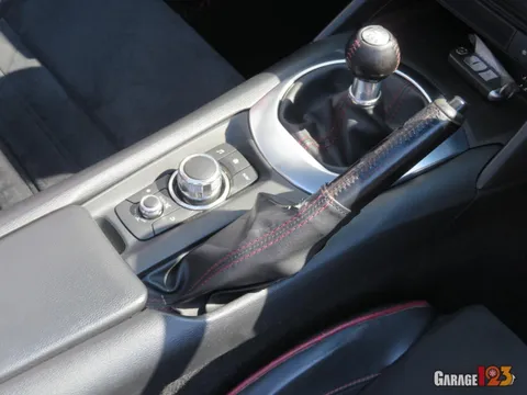 Mazda MX-5 (Roadster)