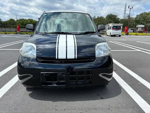 Daihatsu Esse