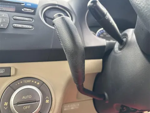 Subaru Lucra