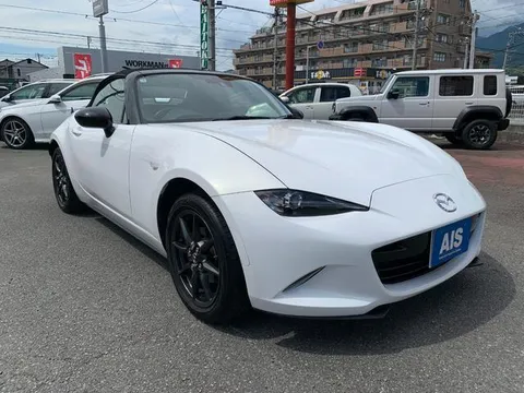 Mazda MX-5 (Roadster)