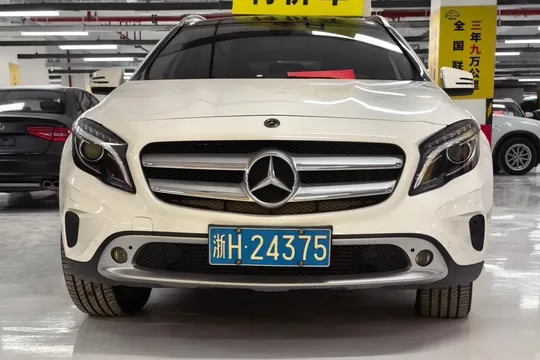 Mercedes-Benz GLA-Class