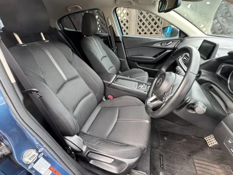 Mazda Axela Sport