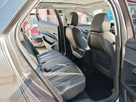 Peugeot 4008