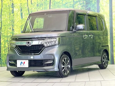 Honda N-BOX Custom