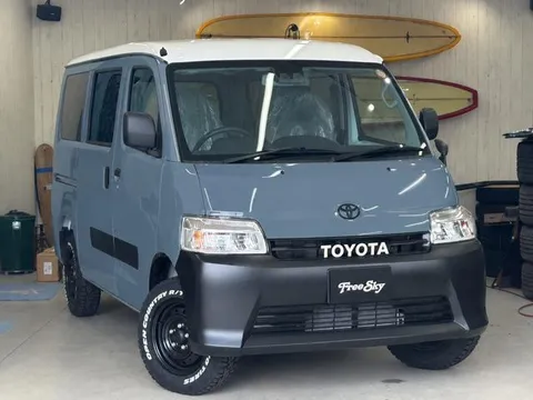 Toyota TownAce Van