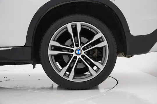 BMW BMW