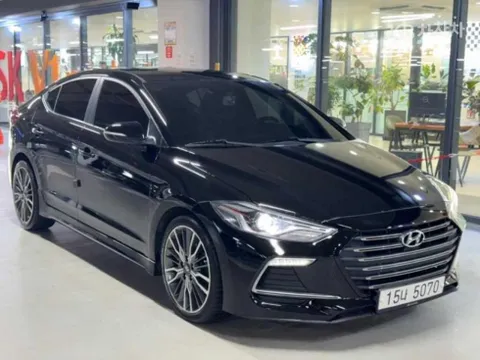 Hyundai Elantra (Avante)